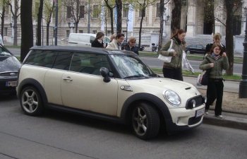 Mini Clubman universal yolsuzluq avtomobili ola bilər