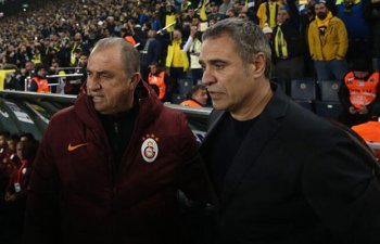 Ersun Yanal istefa xəbərlərini təkzib etdi