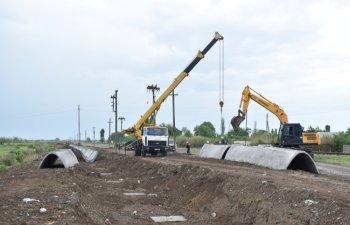 Füzuli rayonunda əkinlərin su təminatının yaxşılaşdırılması üçün yeni nov kanal inşa edilir