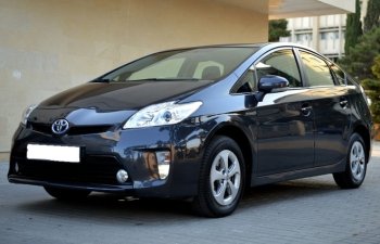 İşlənmiş Toyota Prius alanlar bunları bilməlidir: mənfi və müsbət cəhətləri