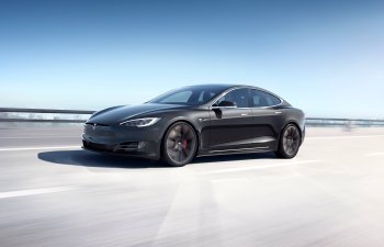 “Tesla” Model S elektromobilinin dizaynını dəyişdi