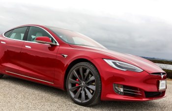 Tesla-nın avtopilot sistemi gözlənildiyi kimi yüksək səviyyəli olmayacaq