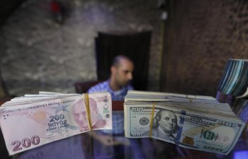 Türk lirəsi dollar qarşısında rekord həddə UCUZLAŞIB