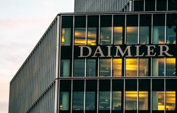 Daimler Avropadakı avtosalon və servis mərkəzlərinin bir qismini satmaq niyyətindədir