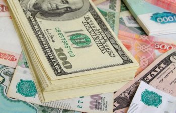 Rubl dollar qarşısında daha çox dəyər itirə bilər