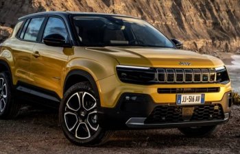 Jeep Avenger krossoverinin benzin mühərrikli versiyası debüt edib