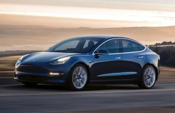 “Tesla” 430 mindən çox avtomobili geri çağıracaq