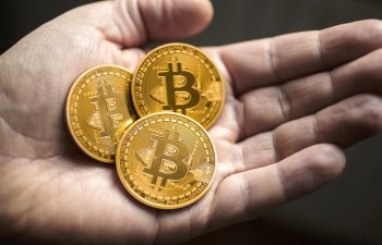 Bitcoin yenidən 17 ayın ən yüksək səviyyəsinə çatıb