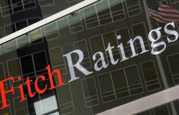 Fitch 2024-cü il üçün neftin qiyməti ilə bağlı proqnozunu 5 dollar artırıb