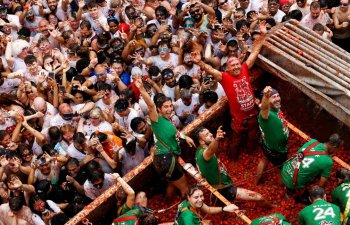 İspaniyada pomidor döyüşü festivalı