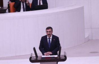 Cevdet Yılmaz: Türkiyə inflyasiyanın azalması və dayanıqlı iqtisadi artım yolundadır